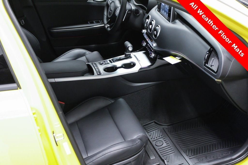 Illustration for article titled Whoever Created The Dealer Ads For These Kia Stingers Must Have A Sense Of Humor